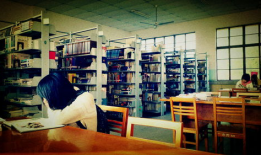 漫画午后图书馆