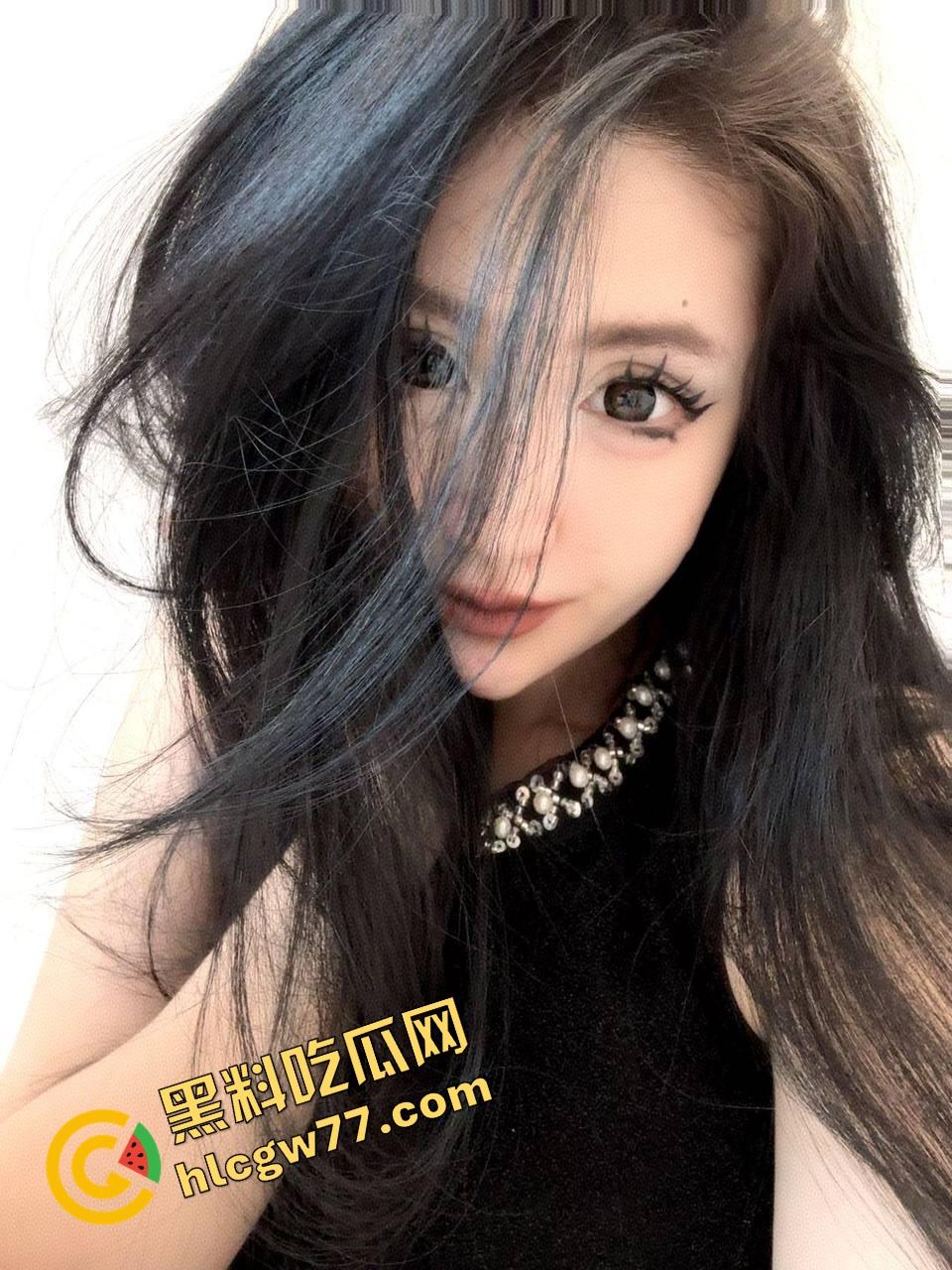 南湖师范小萝莉大开杀戒，粉嫩小穴被操到流浆，精液顺着腿根滑下双马尾一甩就让人忍不住冲上去狂干！-1